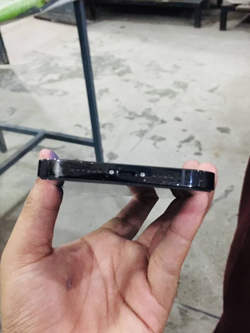 Apple iPhone 14 Pro Max 2
