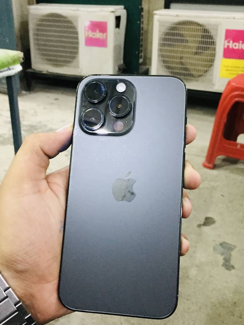 Apple iPhone 14 Pro Max 3