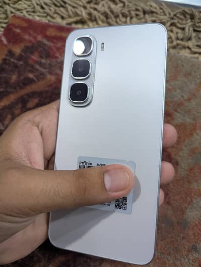 Infinix Hot 60i
