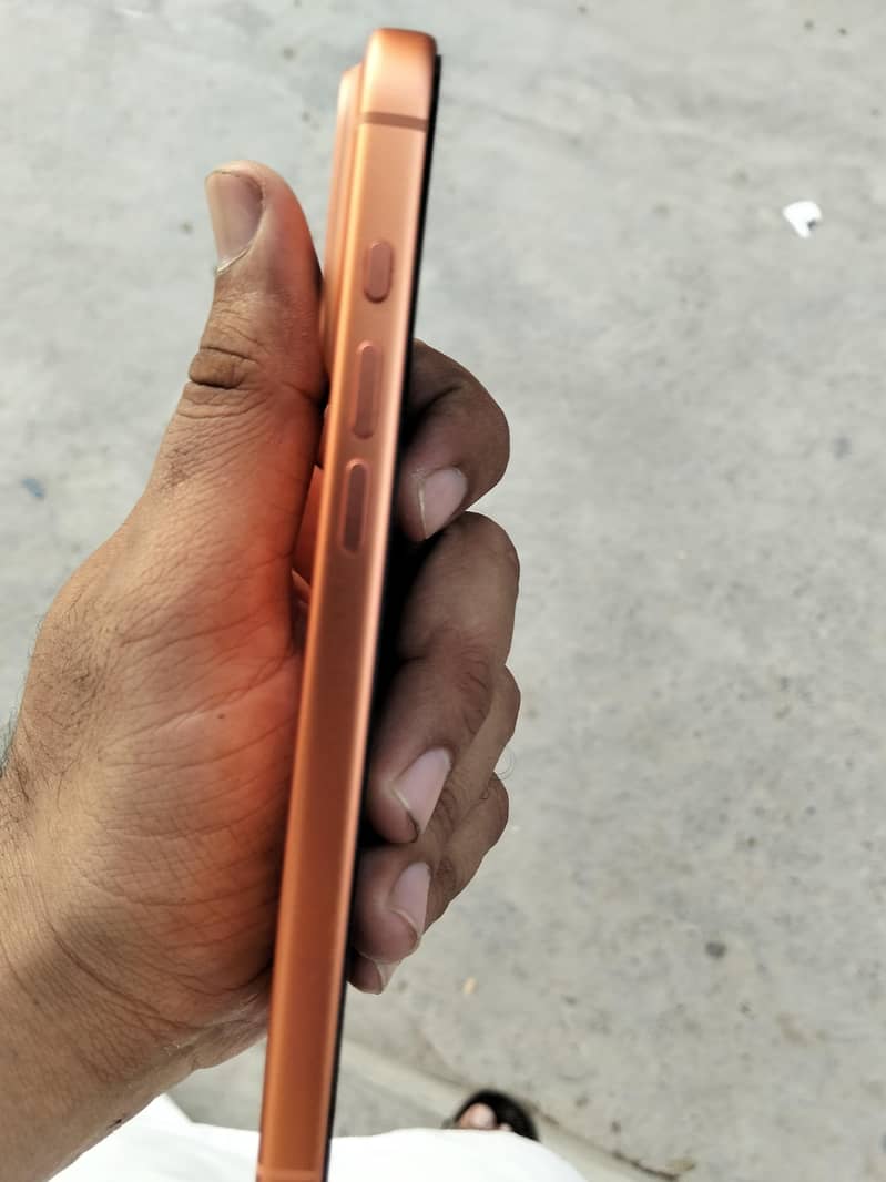 Apple iPhone 17 Pro Max 2