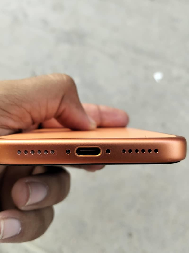 Apple iPhone 17 Pro Max 5