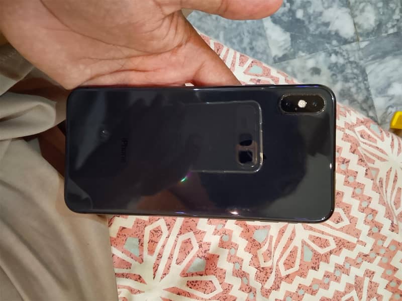 Apple iPhone XS Max 6
