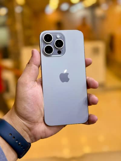 Apple iPhone 15 Pro Max 256GB Natural Titanium 87% Battery Health