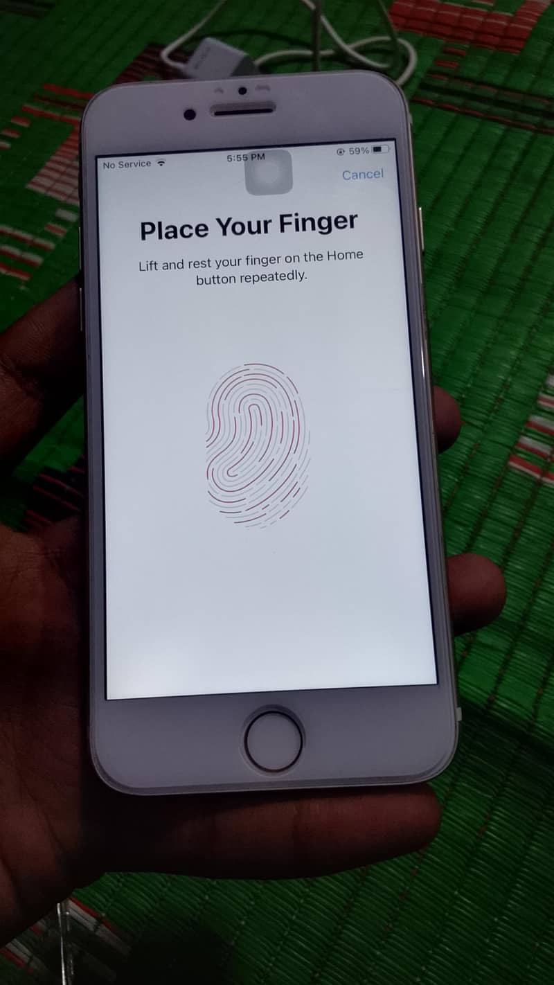 Apple iPhone 7 2