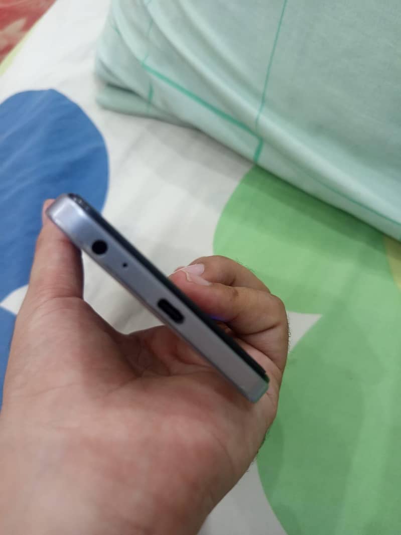 Tecno Spark Go 1