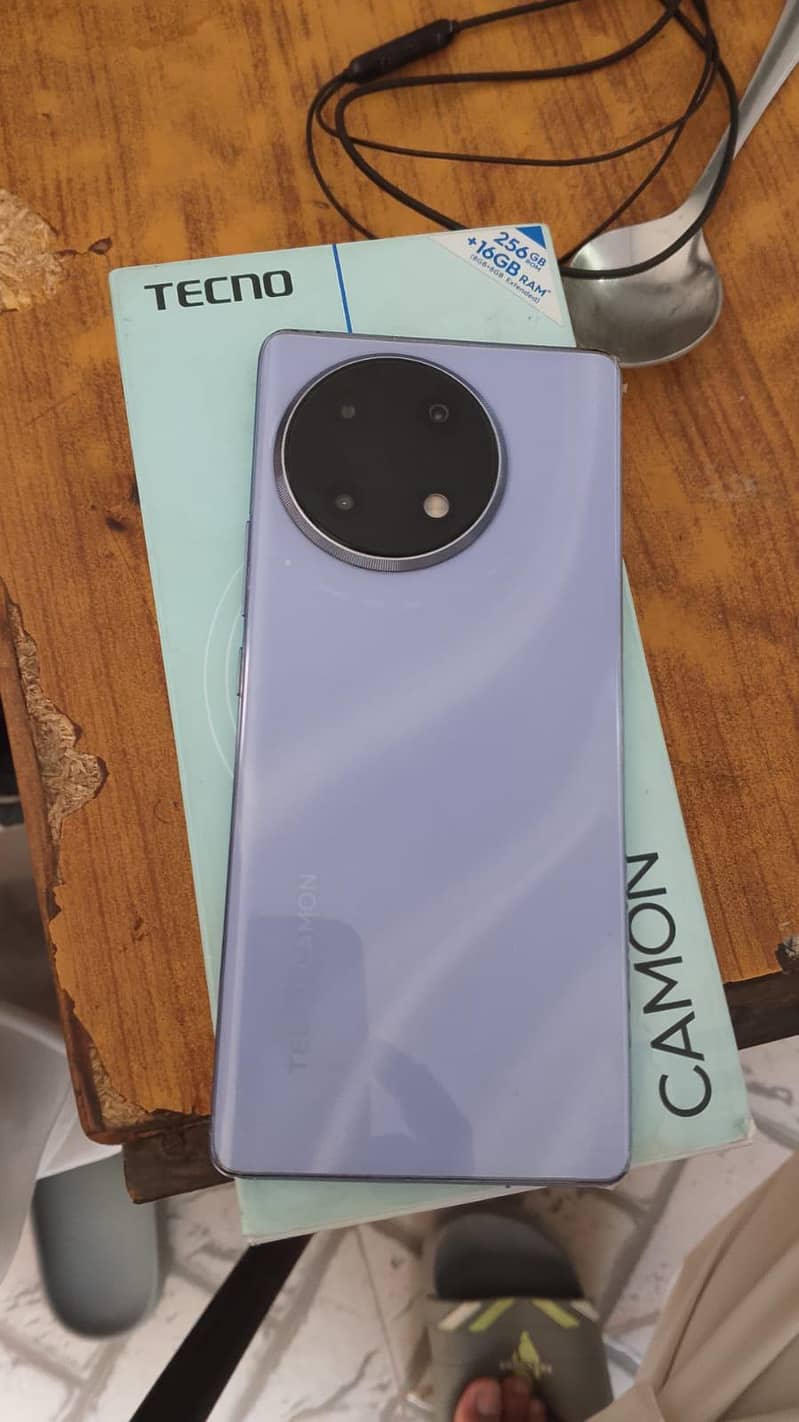 Tecno CAMON 30S 1