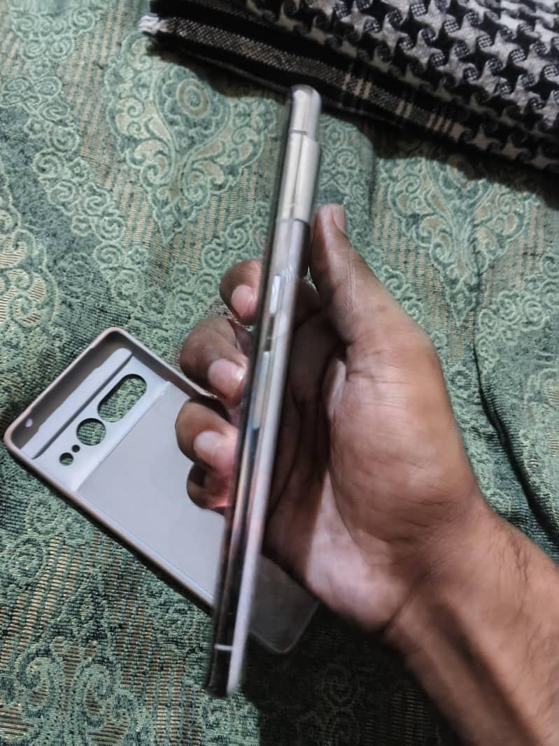 Google Pixel 7 Pro 2