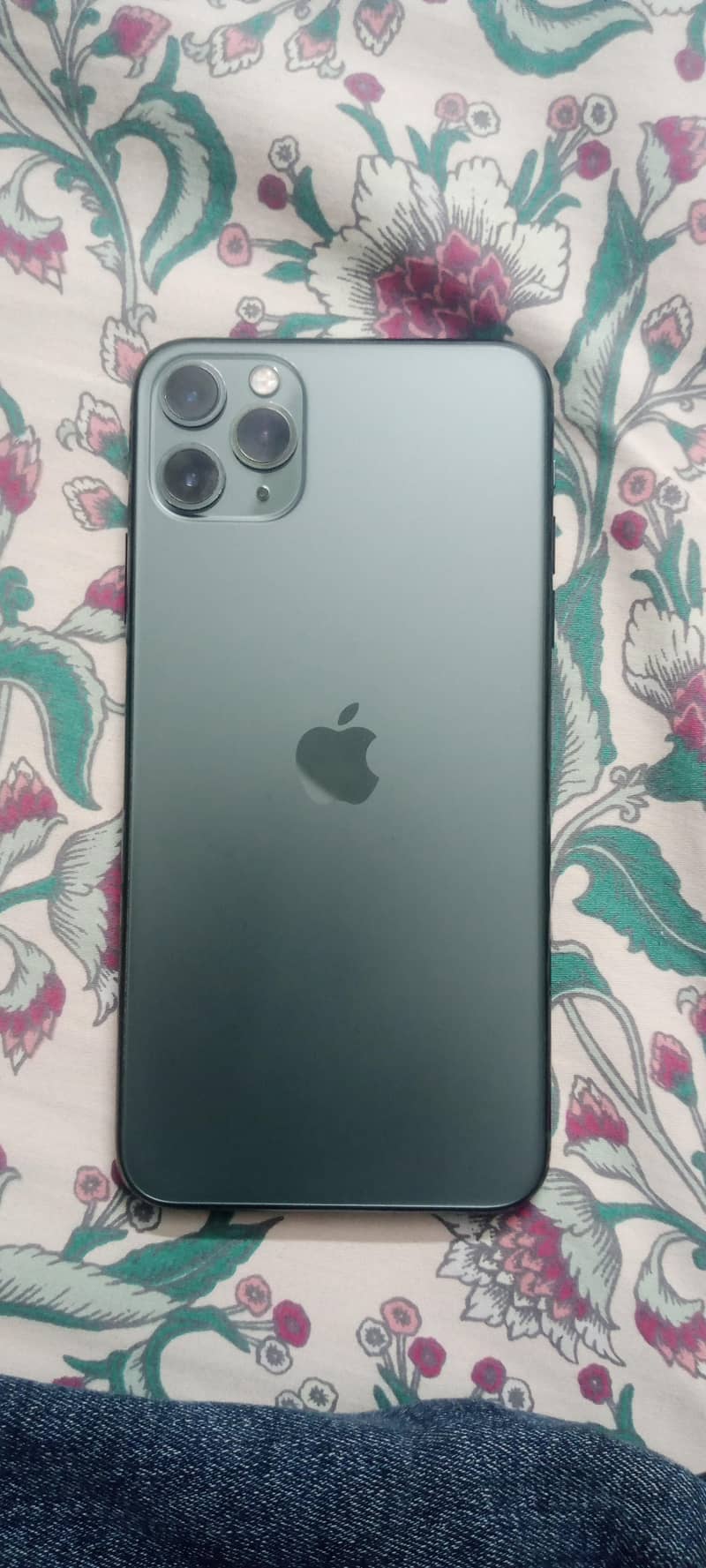 Apple iPhone 11 Pro Max 0
