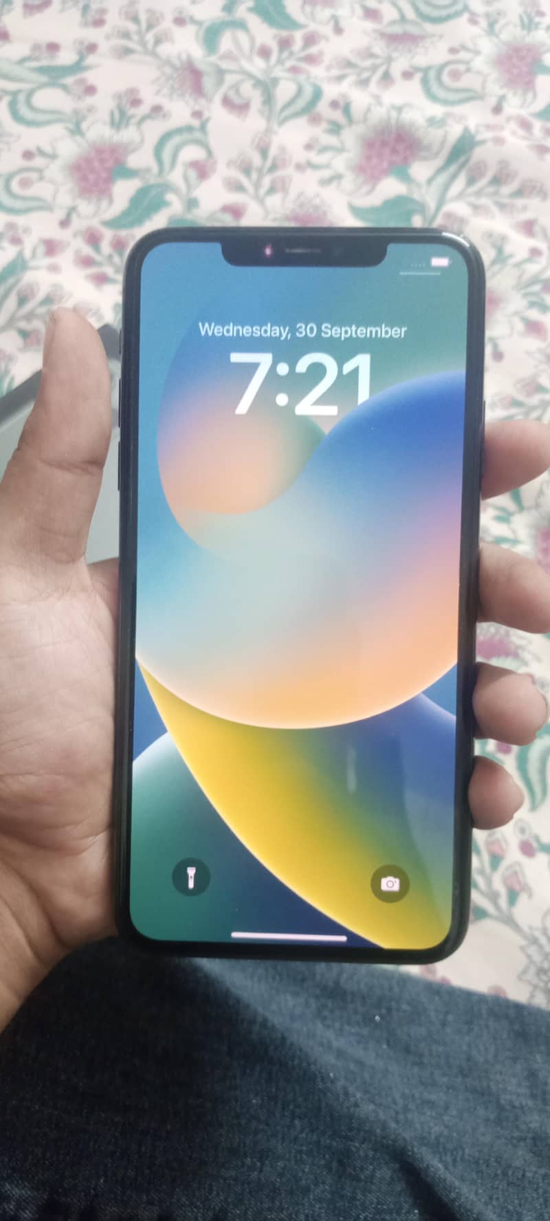Apple iPhone 11 Pro Max 6