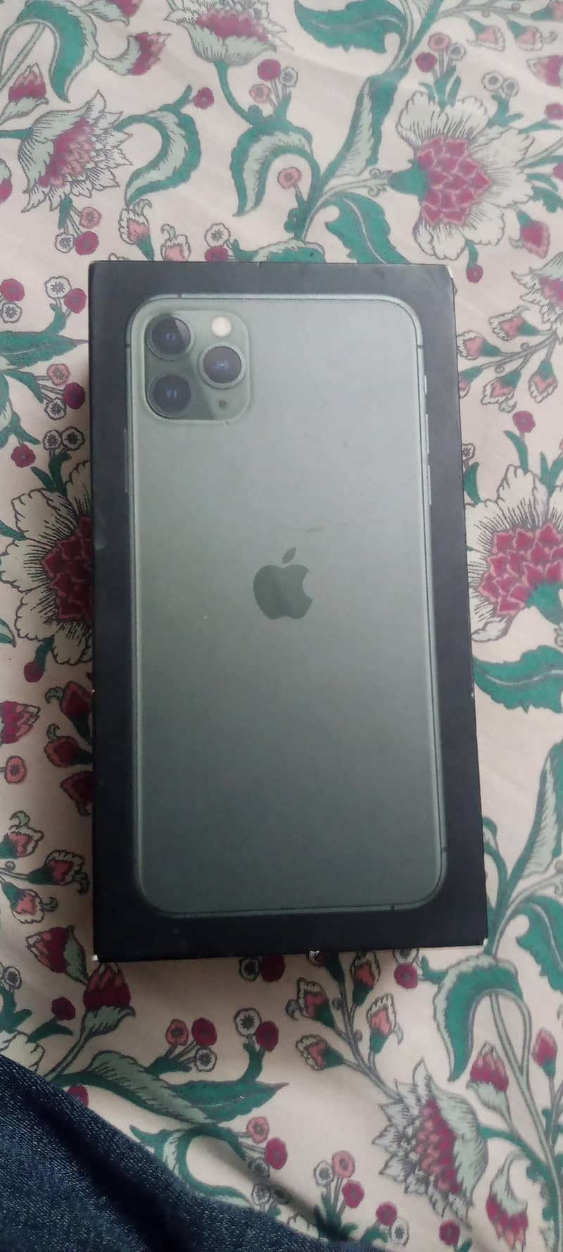 Apple iPhone 11 Pro Max 7