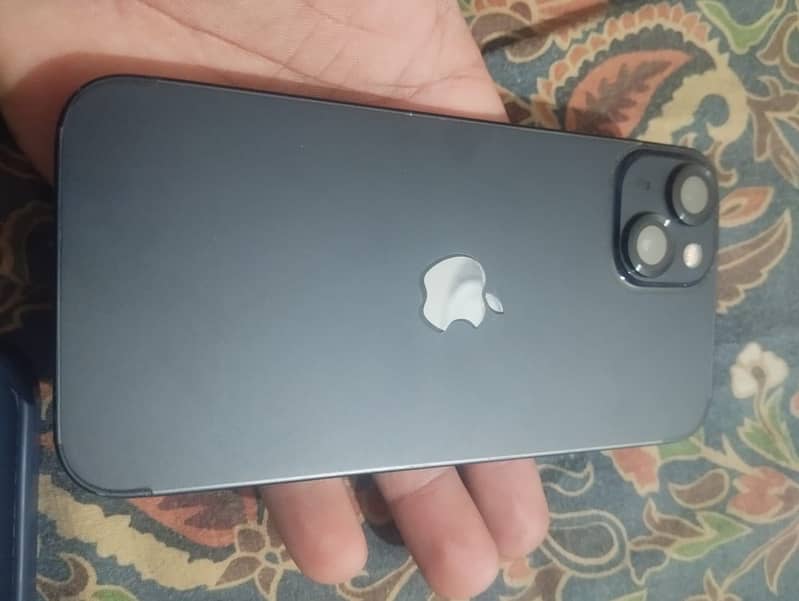 Apple iPhone 13 3