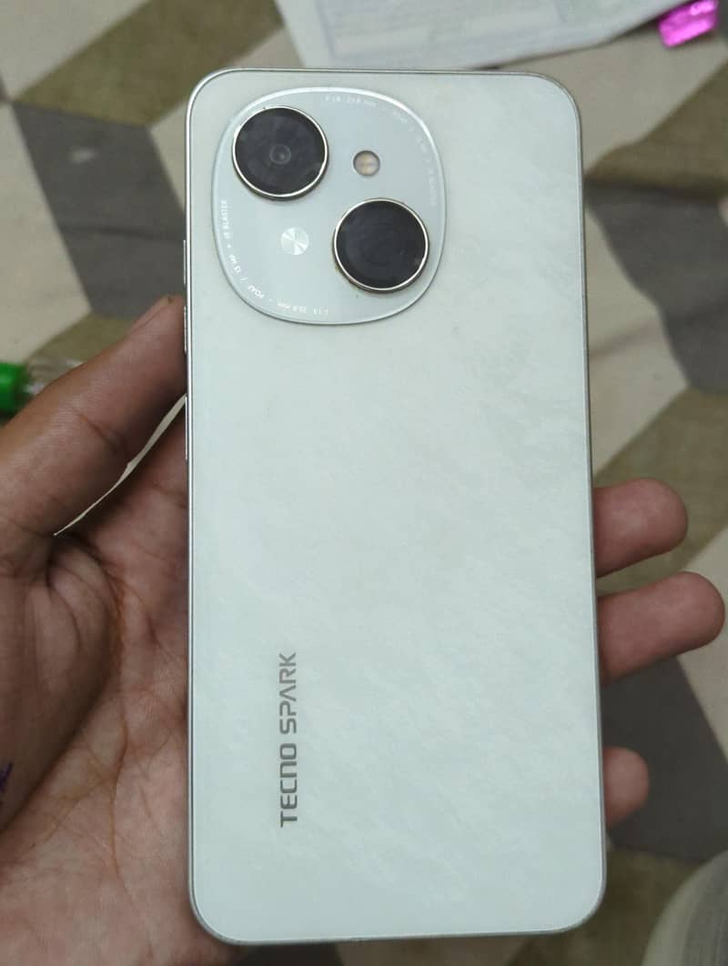 Tecno Spark Go 0