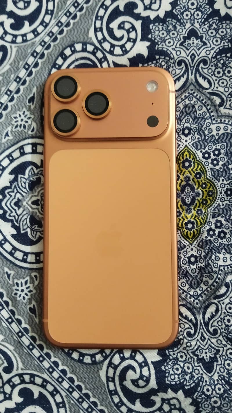 Apple iPhone 17 Pro Max 2