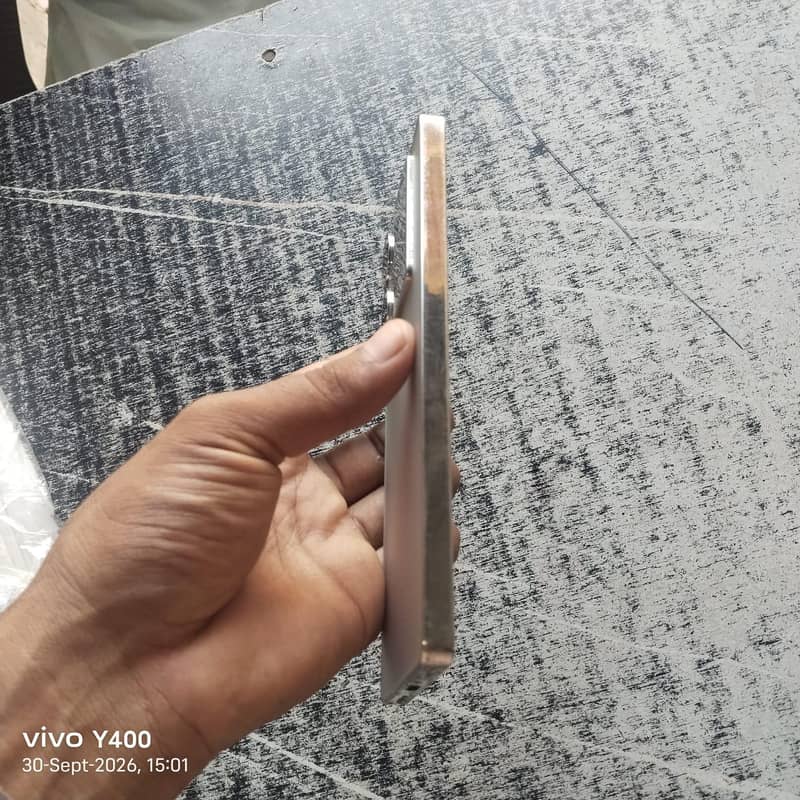 Infinix Note 40 4