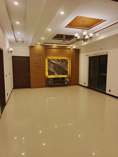 Luxury Penthouse Available For Rent In Askari 11 Lahore