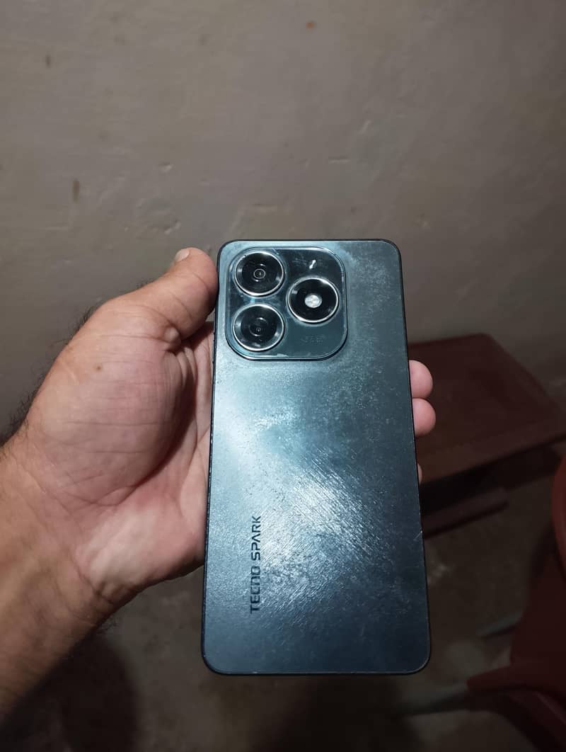 Tecno Spark 20C 3