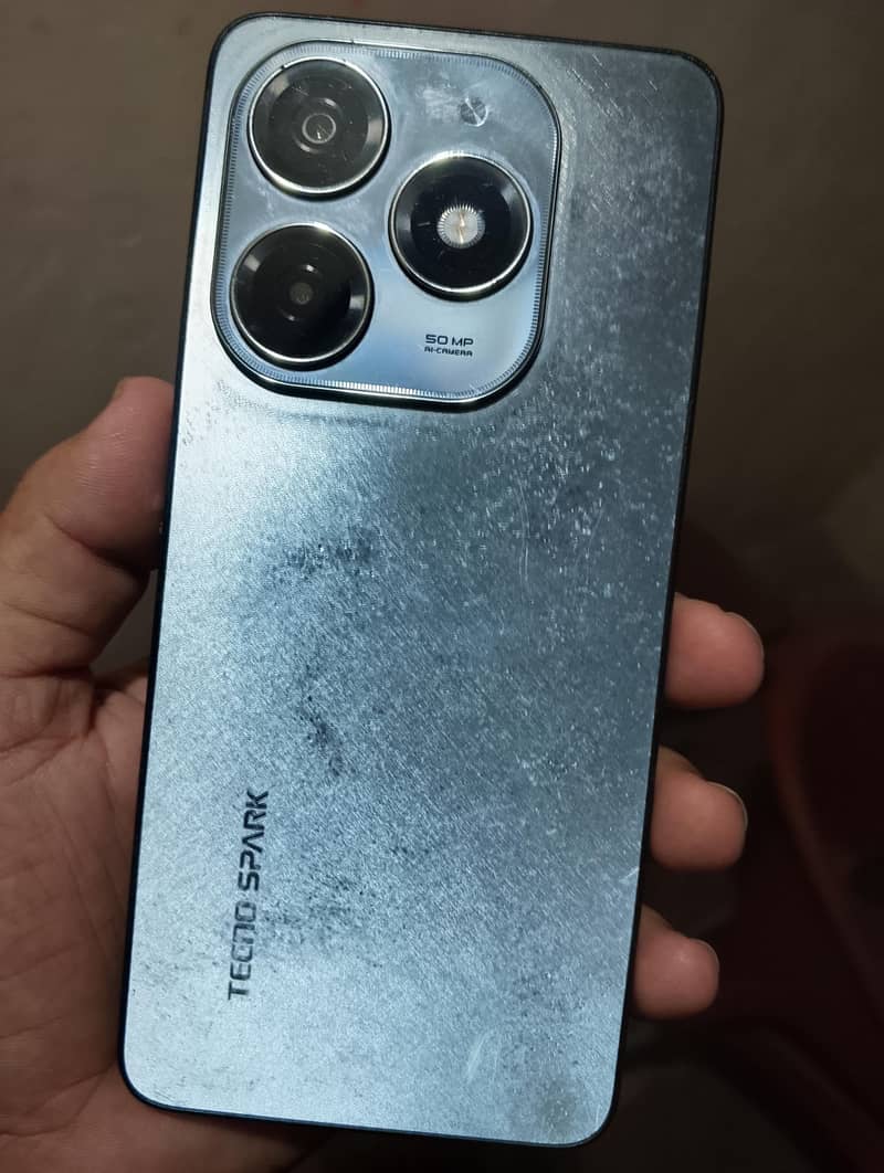 Tecno Spark 20C 8