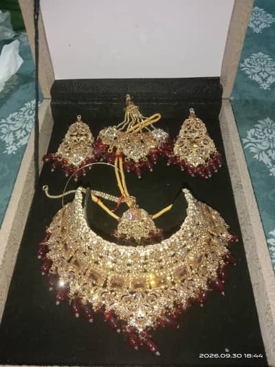ARTIFICIAL JEWELRY FOR WOMEN