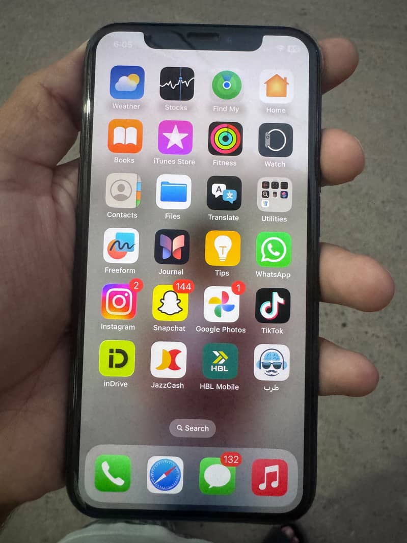 Apple iPhone XS 1