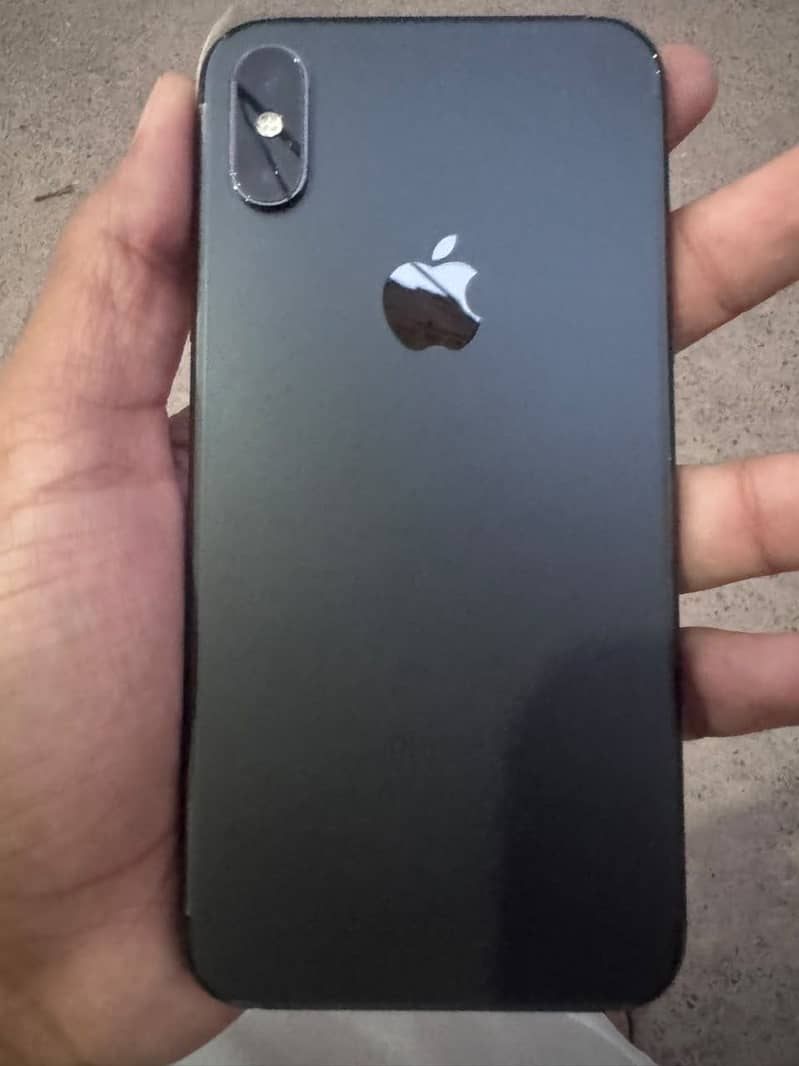 Apple iPhone XS 3