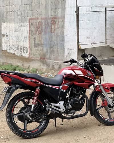 Honda CB 150 F