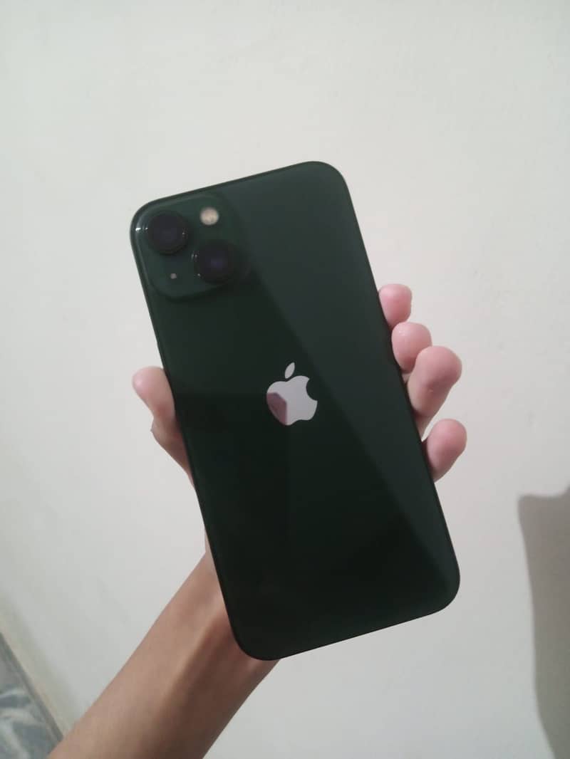 Apple iPhone 13 1