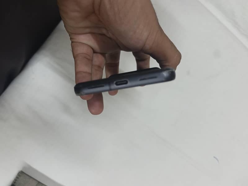 Google Pixel 8 2