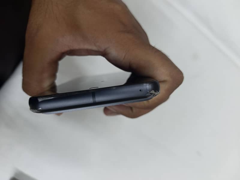 Google Pixel 8 3