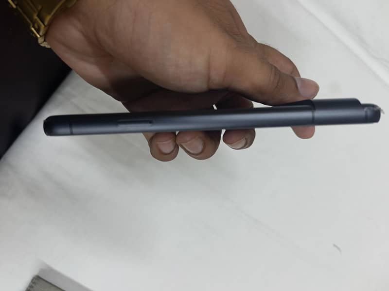 Google Pixel 8 5