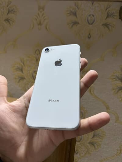 Apple iPhone 8