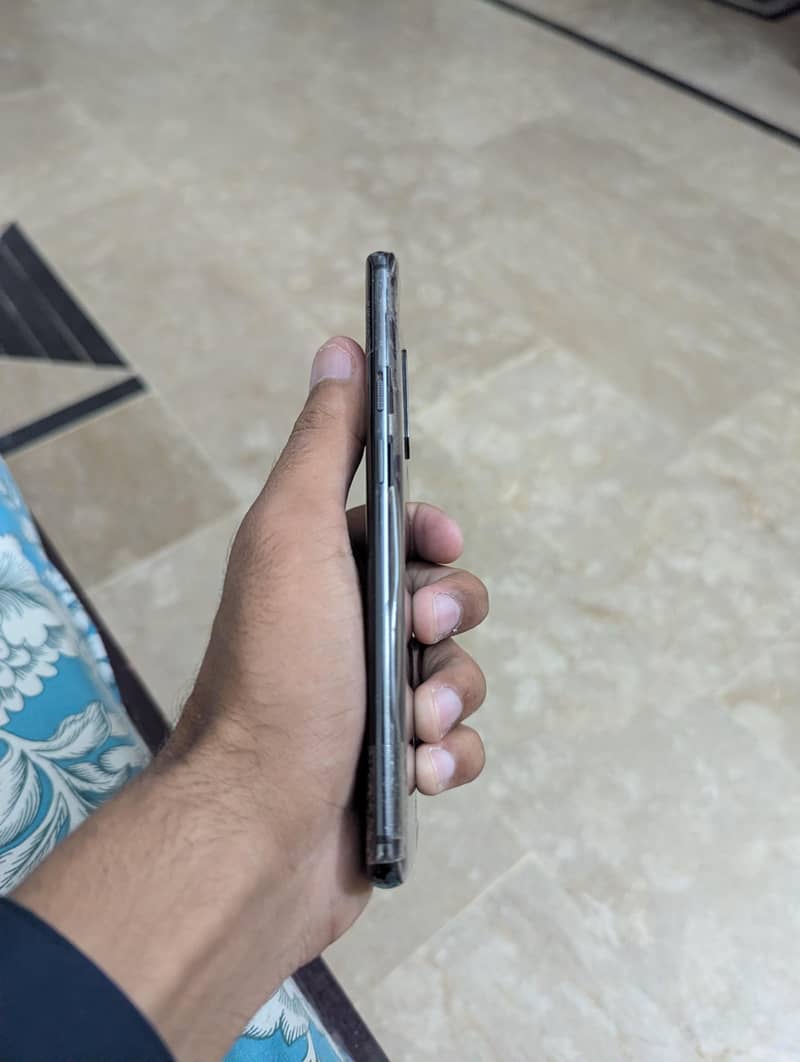 One Plus 7 Pro 3