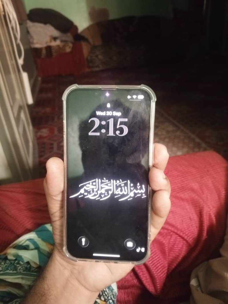 Apple iPhone 13 2