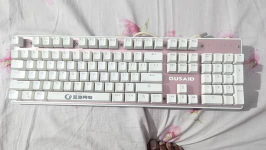 China Mechanical RGB keyboard Hot swappable keys