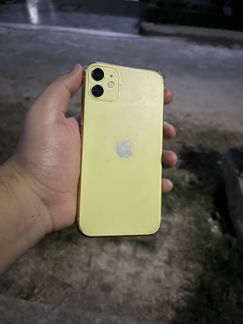 Apple iPhone 11 3