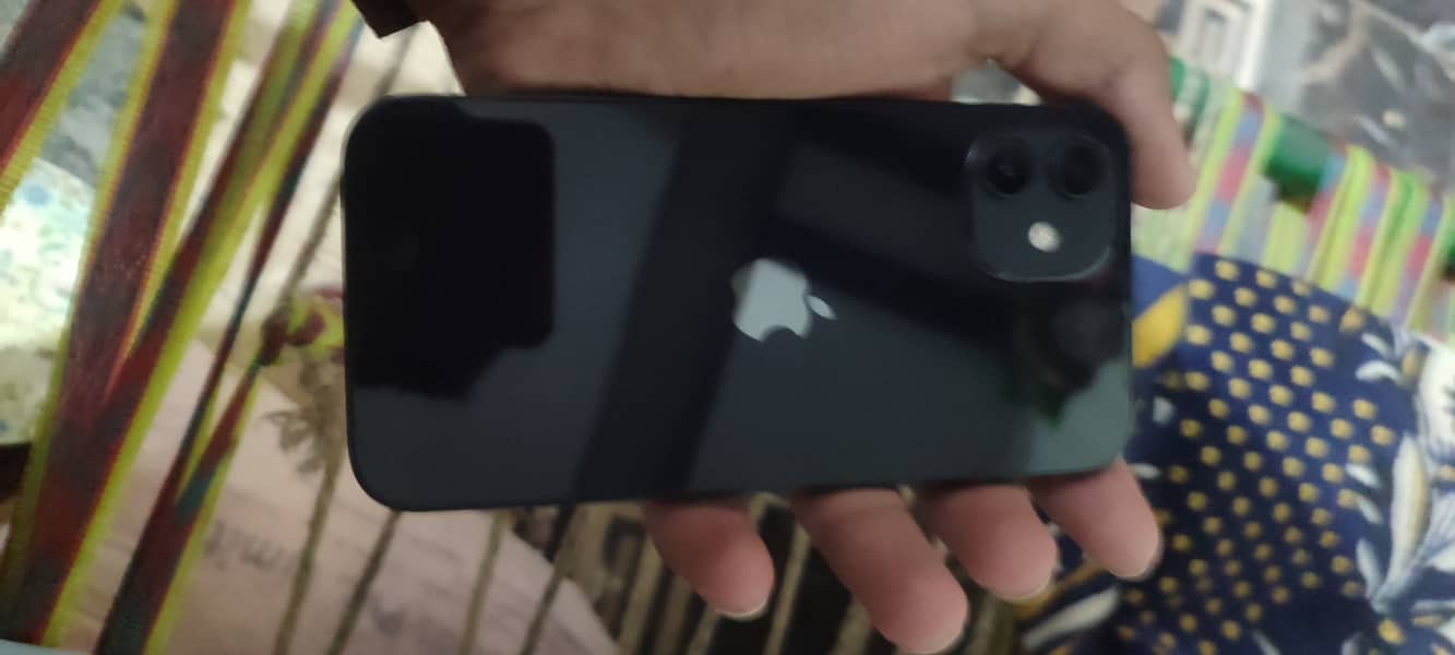 Apple iPhone 12 3