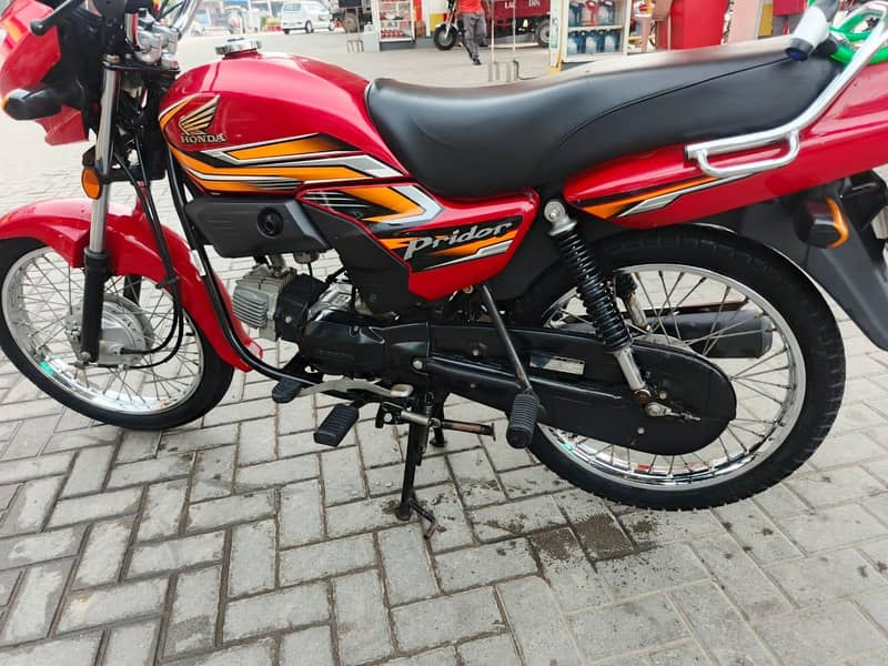 Honda prider 6
