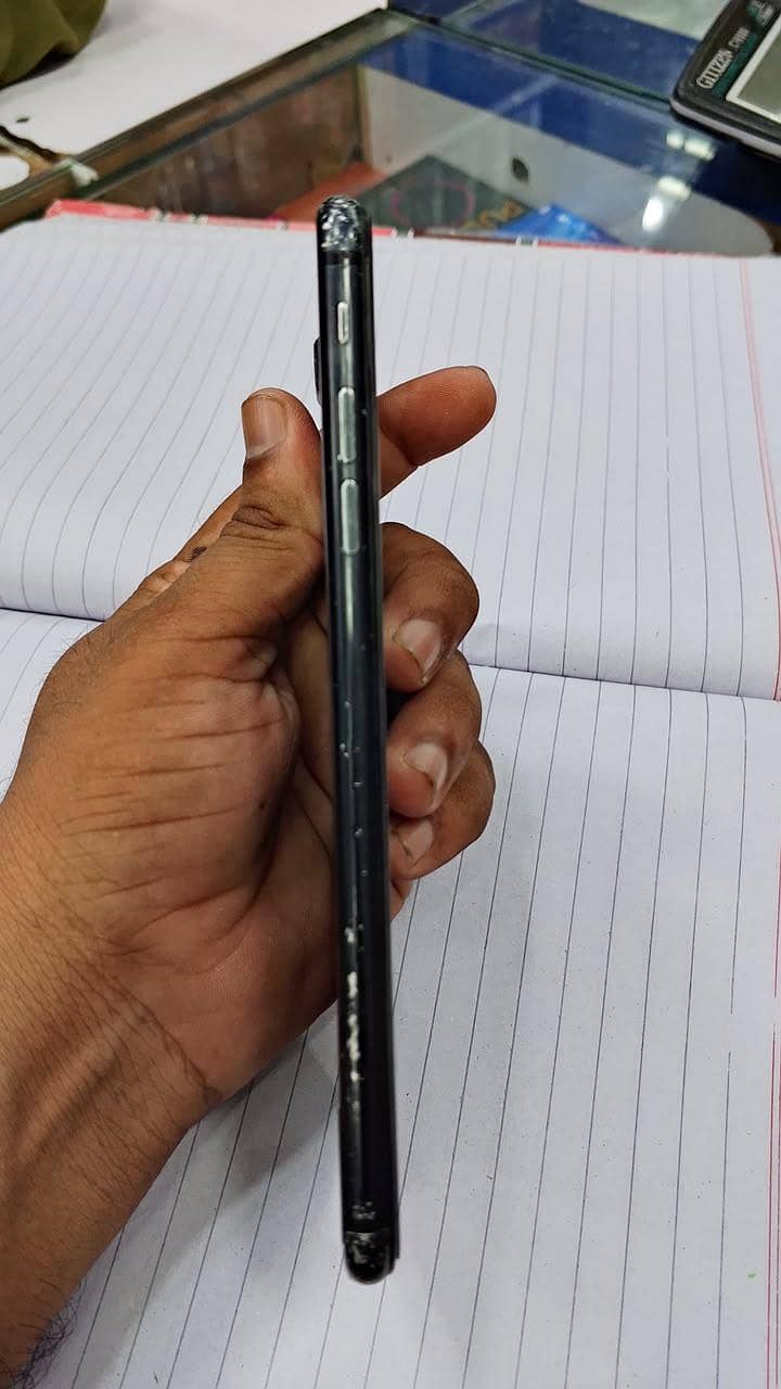 Apple iPhone 7 Plus 1