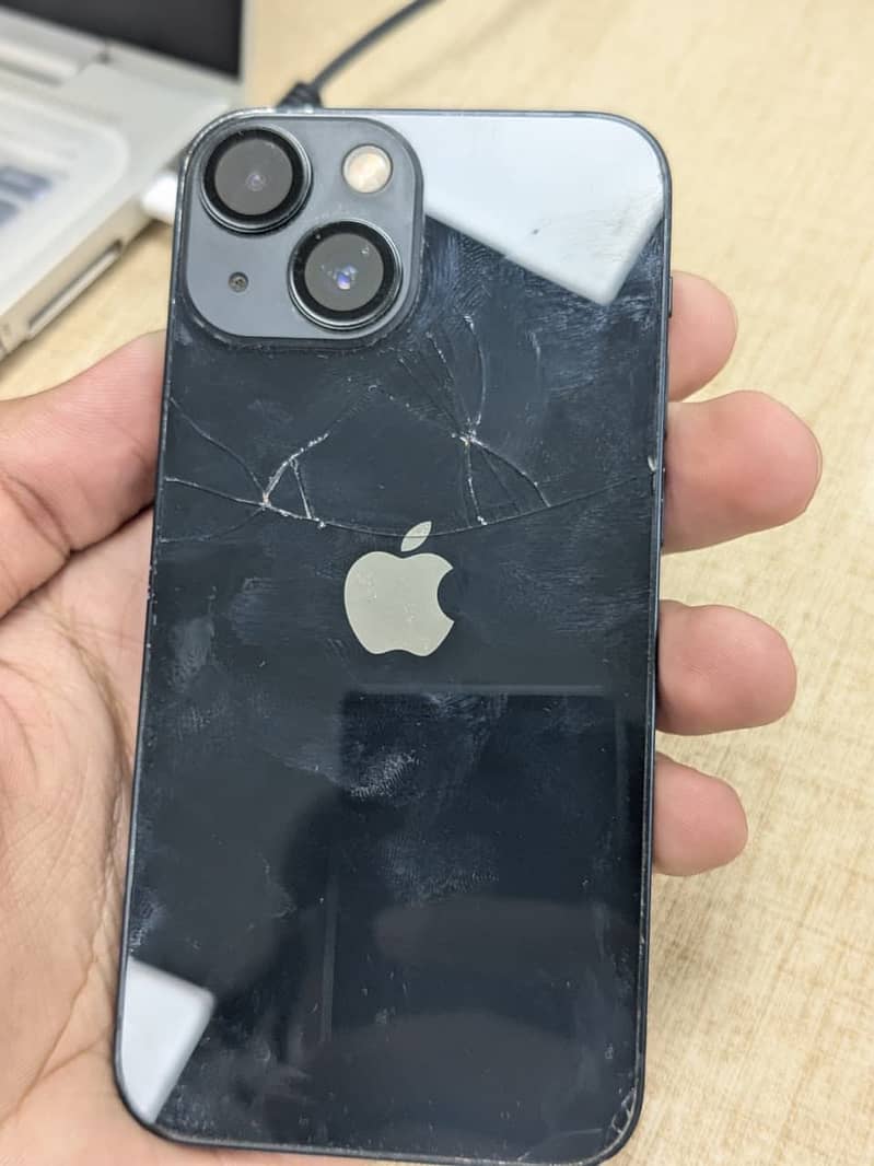 Apple iPhone 13 mini 0