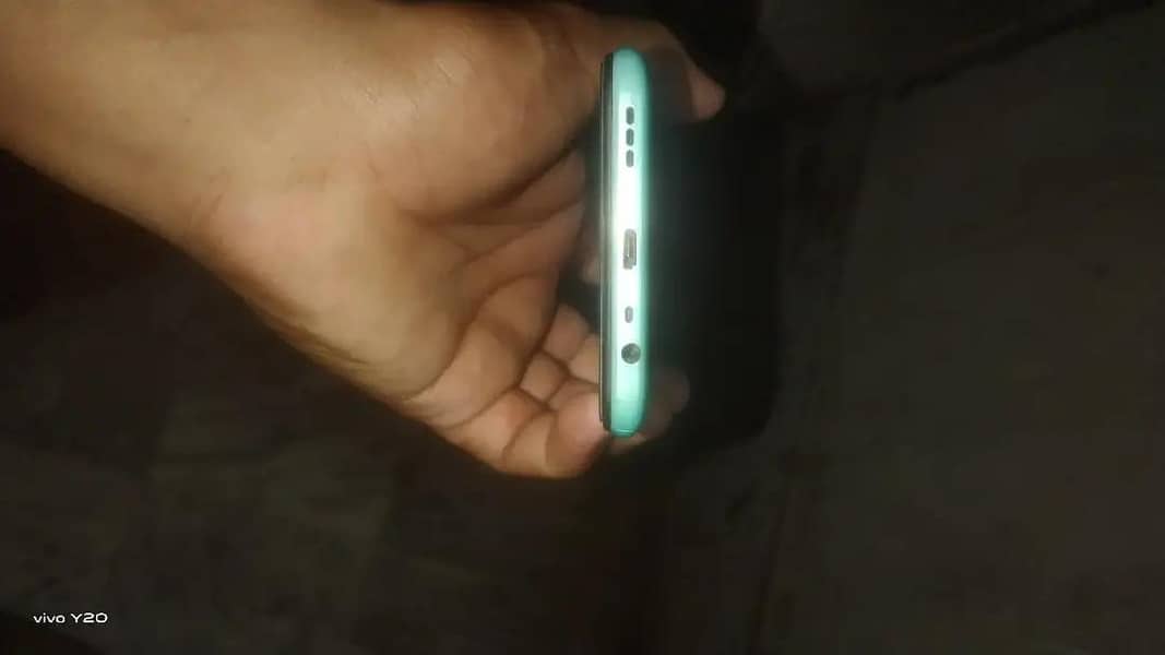 OPPO A31 0