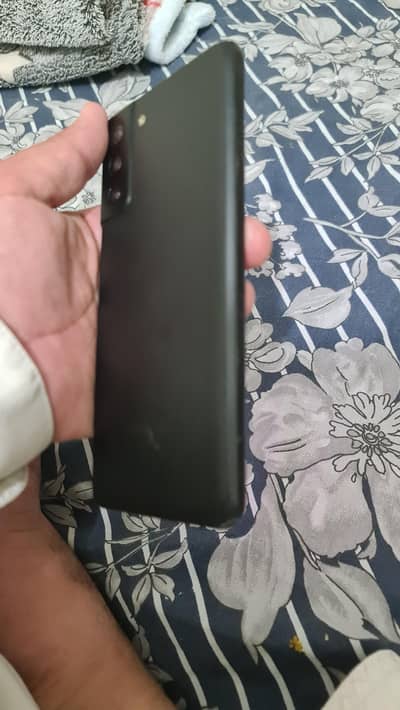 Samsung Galaxy S21 plus
