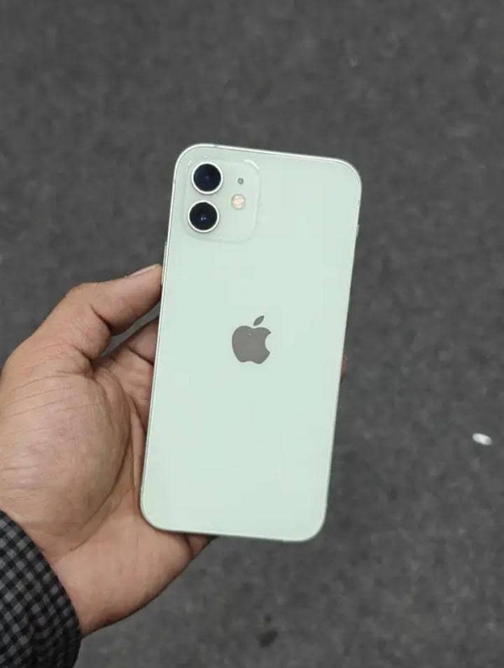 Apple iPhone 12 0