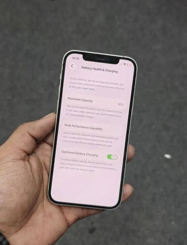 Apple iPhone 12 3