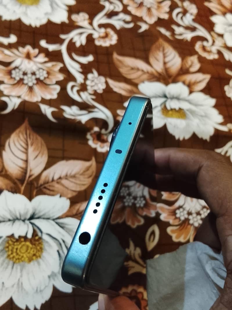 Xiaomi Redmi Note 13 Pro 4
