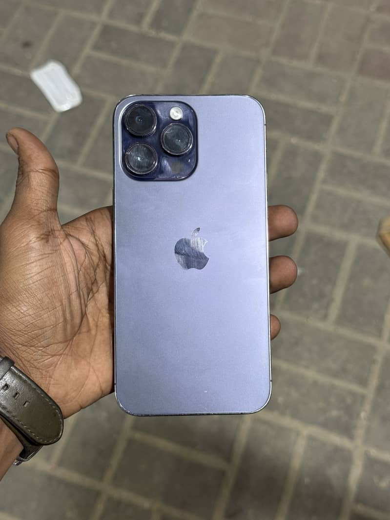 Apple iPhone 14 Pro Max 0