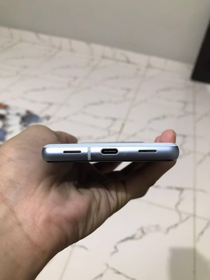 Google Pixel 7a 6