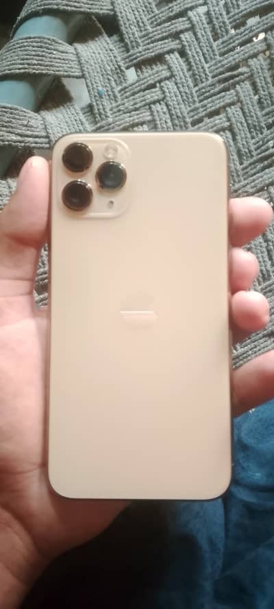 Apple iPhone 11 Pro Max exchange with flagship android