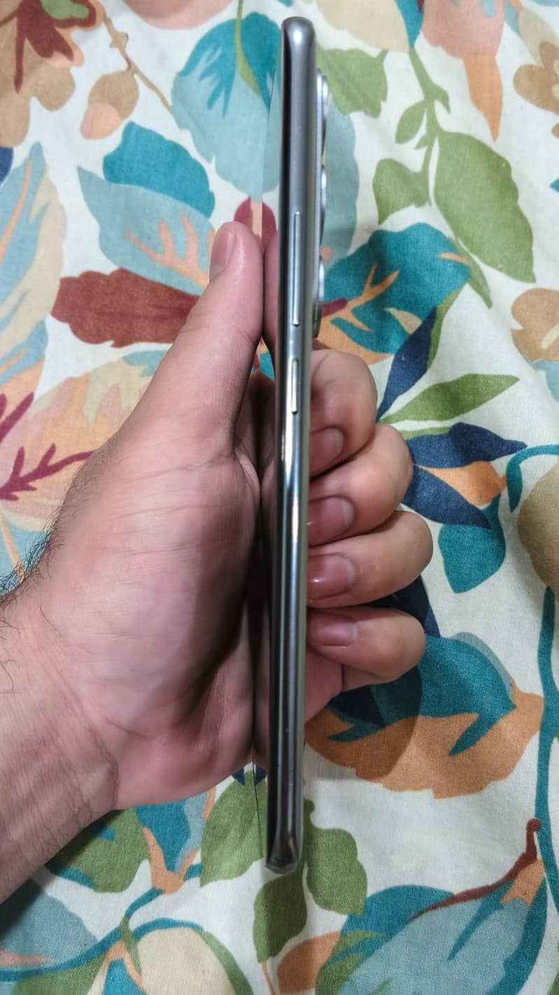 Tecno spark 40 pro plus 5