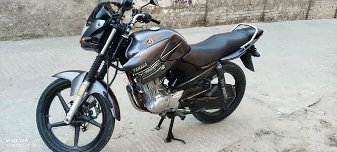 Yamaha YBR 125 / M 2015 All Ok