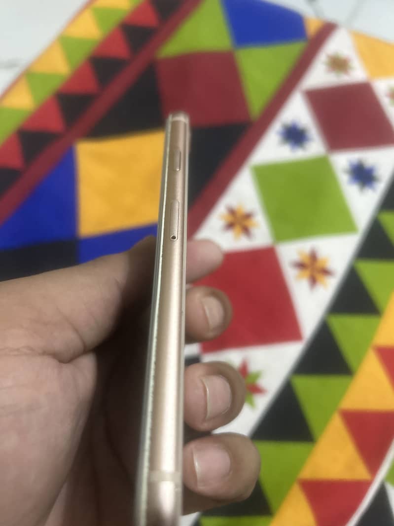 Apple iPhone 8 2