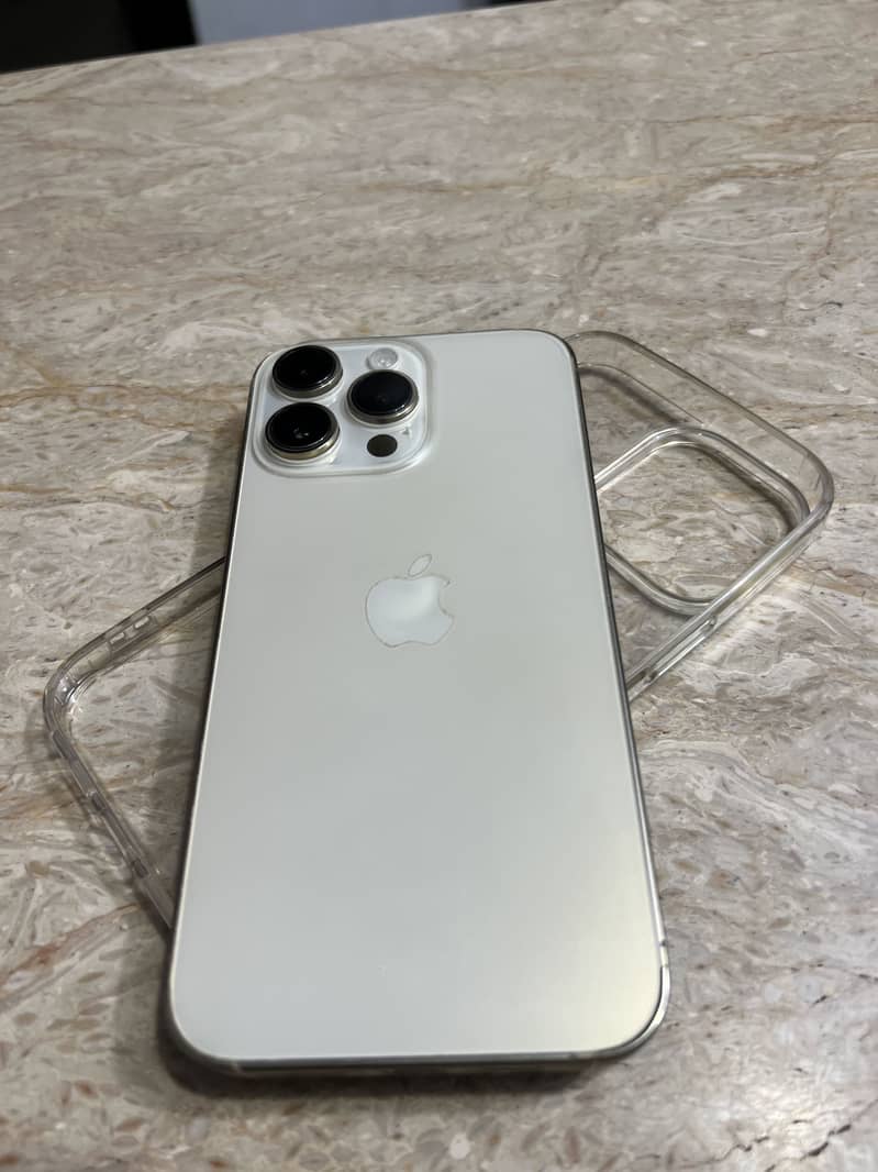 Apple iPhone 14 Pro Max 0